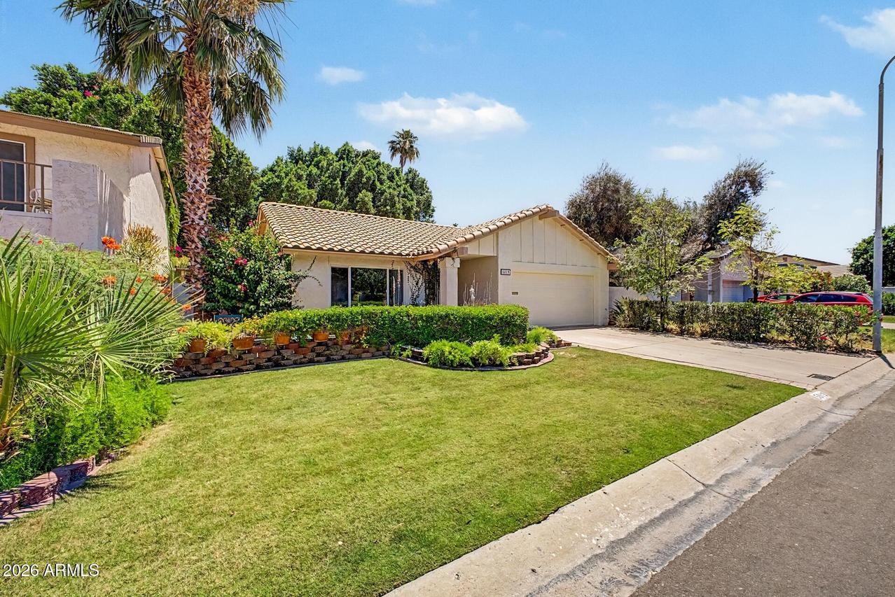 5619 S Crows Nest Rd., Tempe, AZ 85283