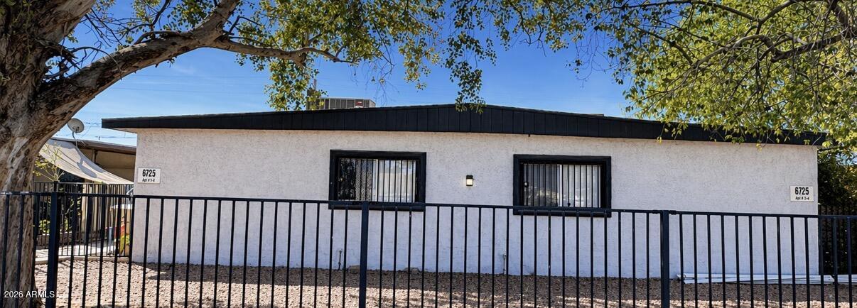 6725 W Palmaire Ave., Glendale, AZ 85303