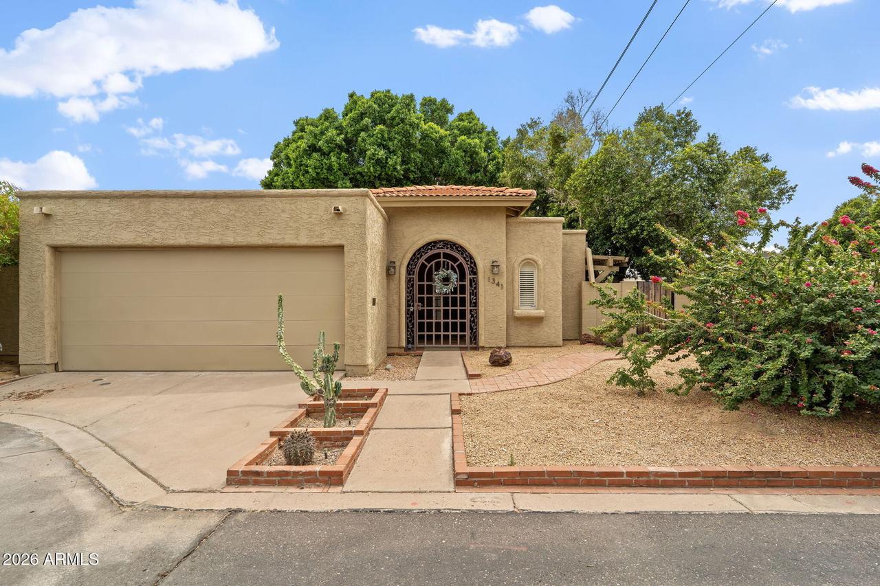 1341 E Gardenia Dr., Phoenix, AZ 85020
