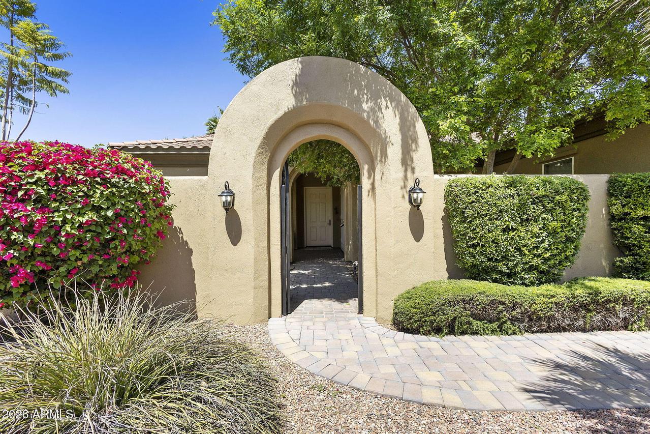 13426 W Los Bancos Dr., Sun City West, AZ 85375