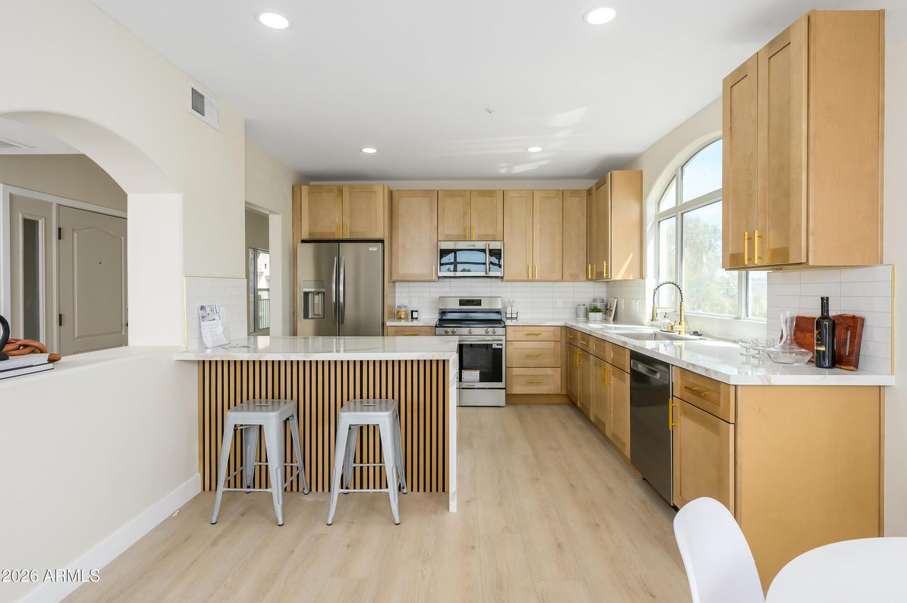 1081 W 1st St. #16, Tempe, AZ 85281