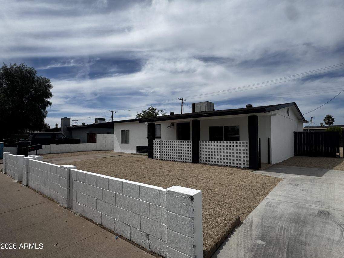 7732 W Mitchell Dr., Phoenix, AZ 85033