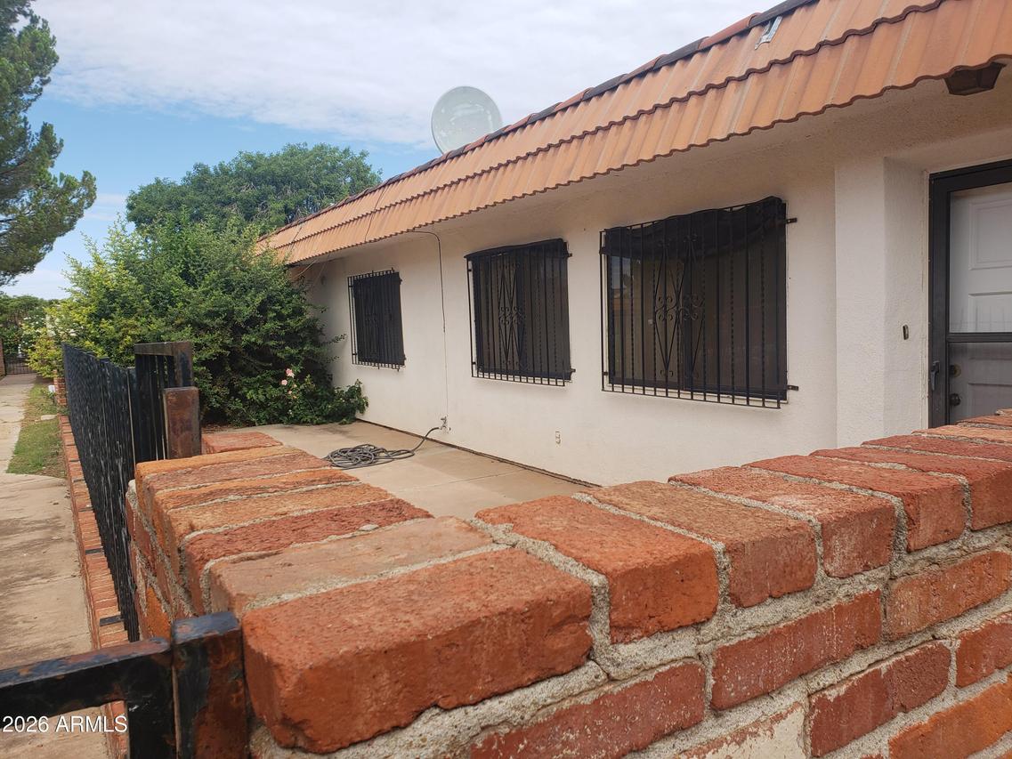 2550 E 15th St. #403, Douglas, AZ 85607