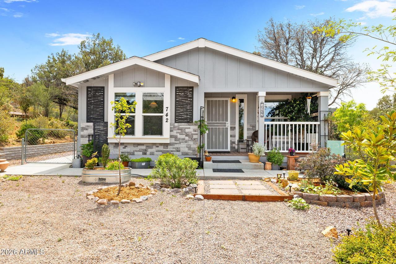 742 S Topaz Tr., Prescott, AZ 86303
