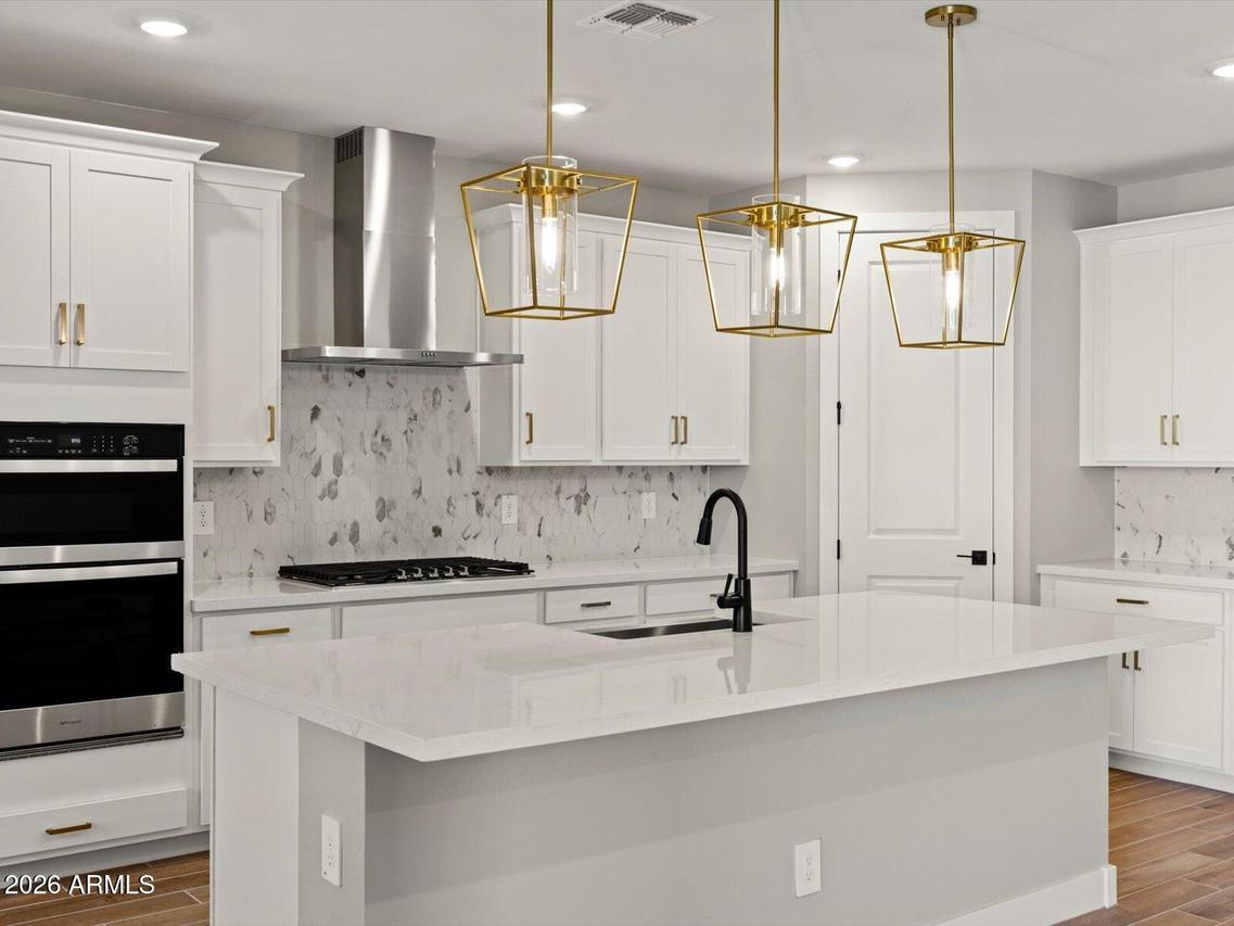 390 W Flatiron Tr., Apache Junction, AZ 85120