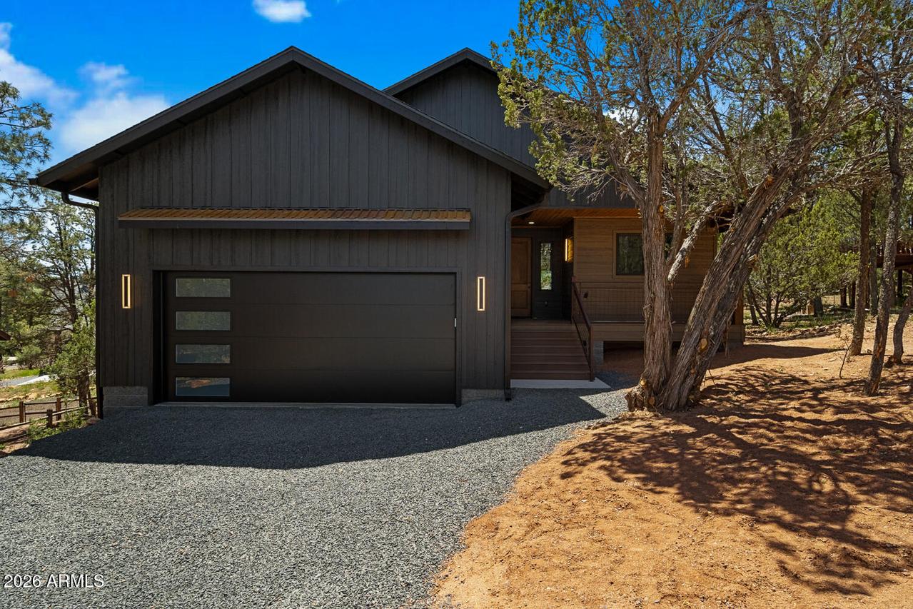 2235 Par Pl., Overgaard, AZ 85933