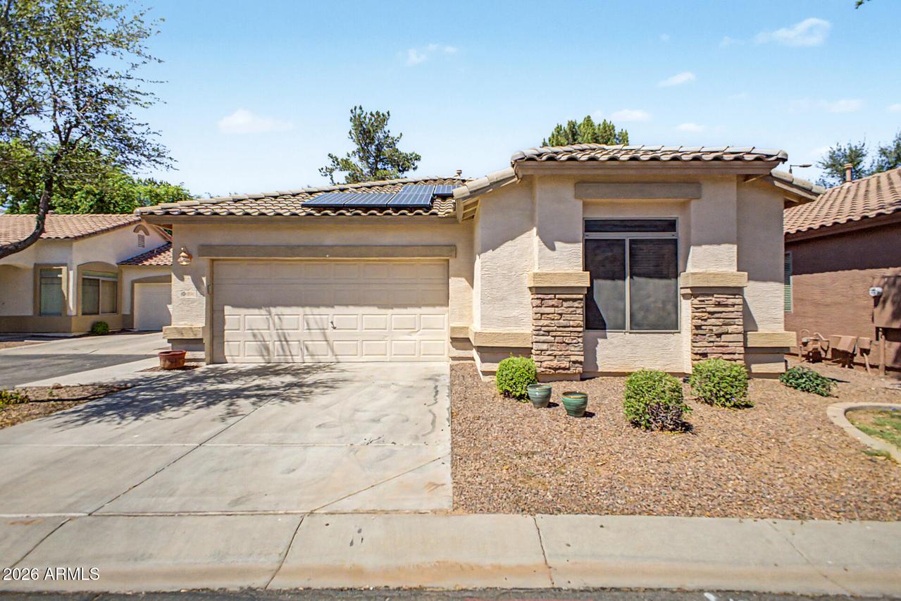 1196 S Roger Way, Chandler, AZ 85286