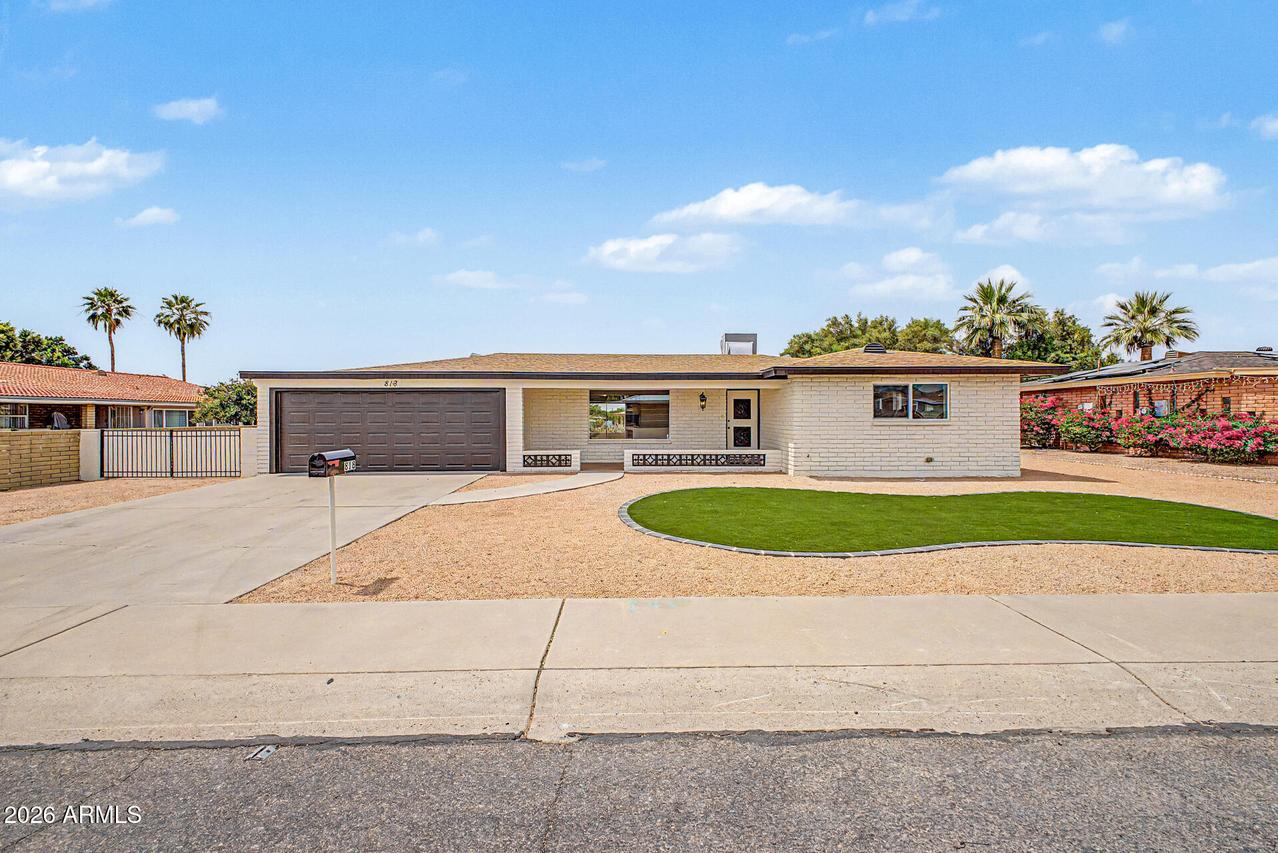 818 N 62nd St., Mesa, AZ 85205