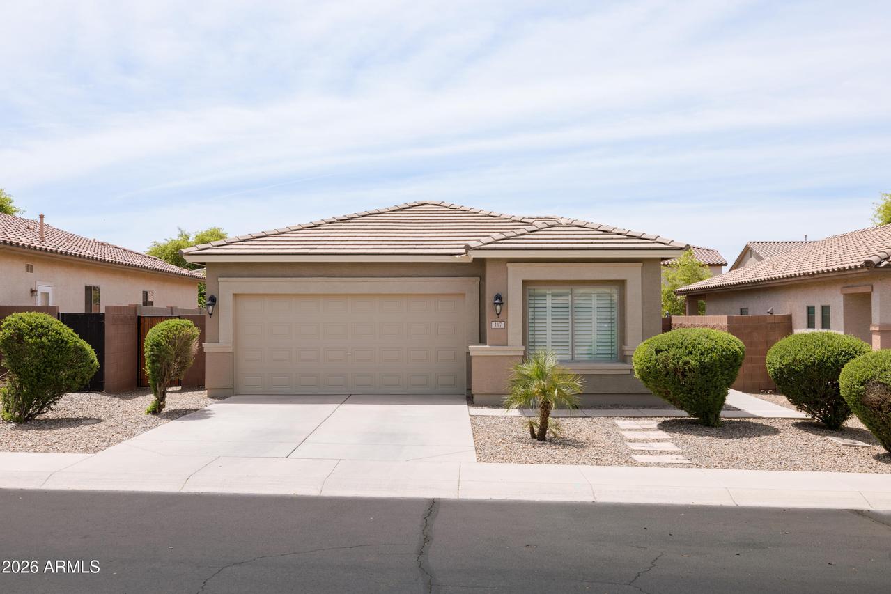117 W Reeves Ave., San Tan Valley, AZ 85140