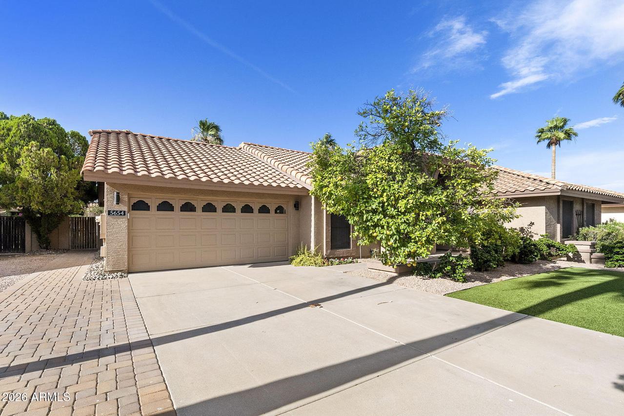 5654 E Grandview St., Mesa, AZ 85205