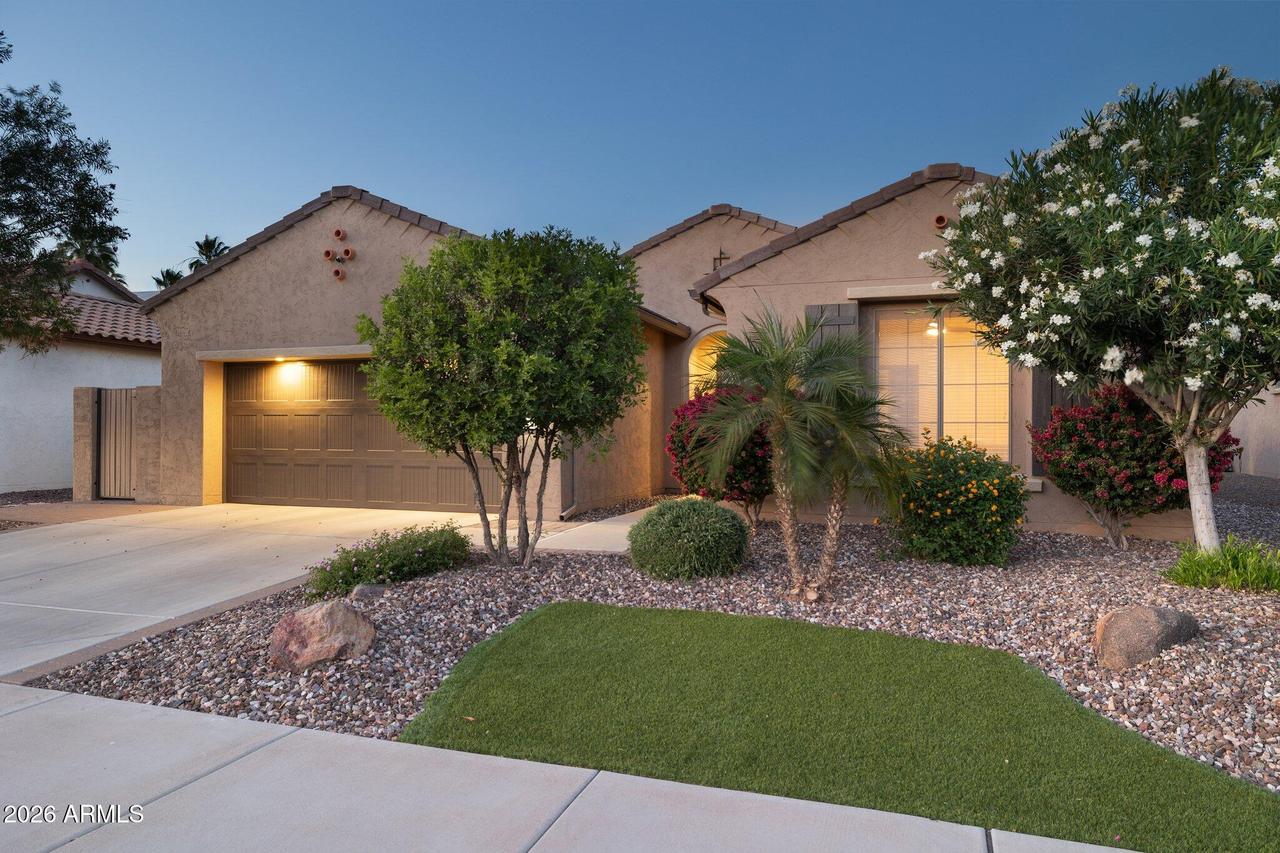 3245 N 163rd Dr., Goodyear, AZ 85395