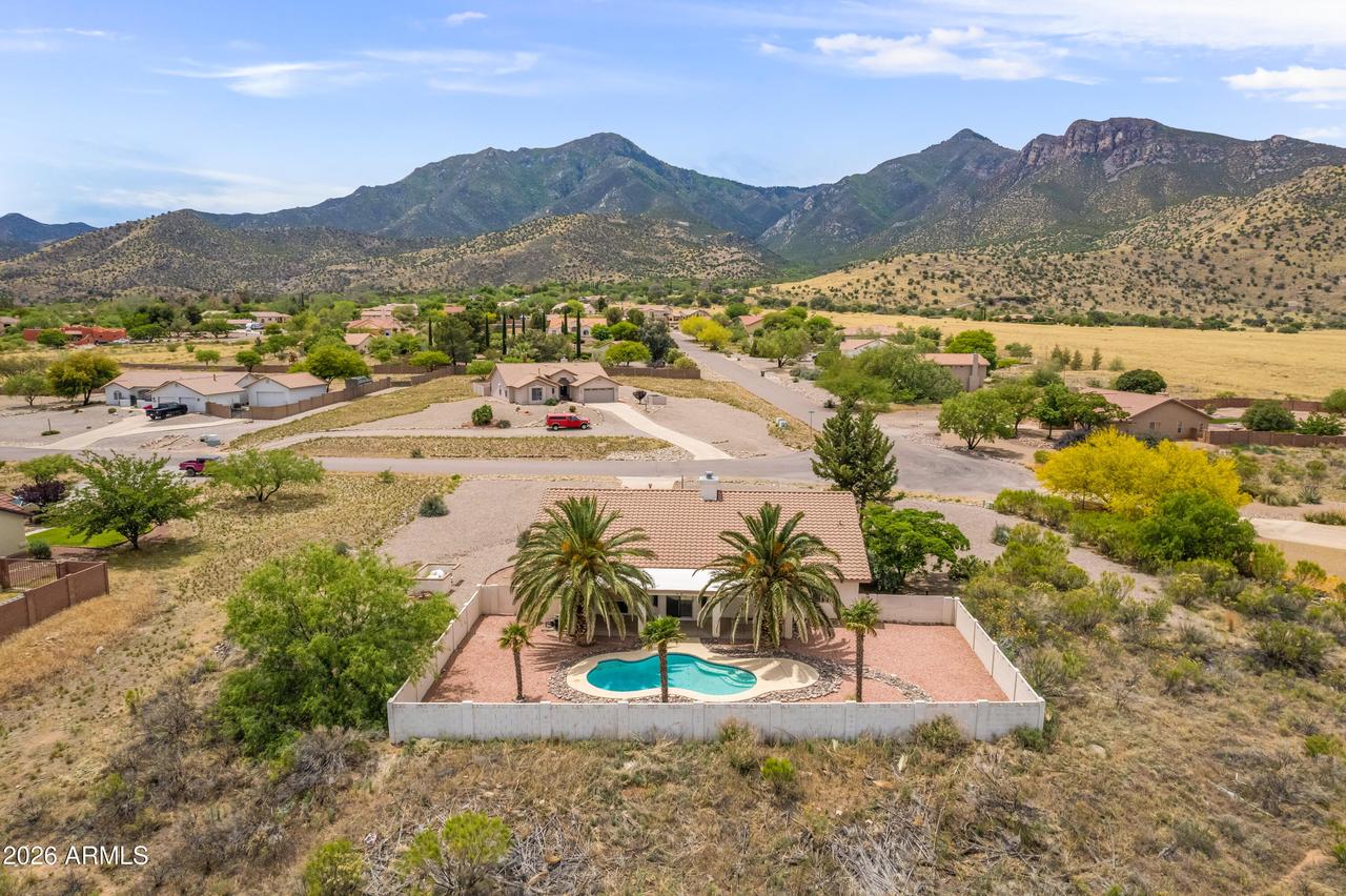 7517 S Silverstone Ave., Hereford, AZ 85615