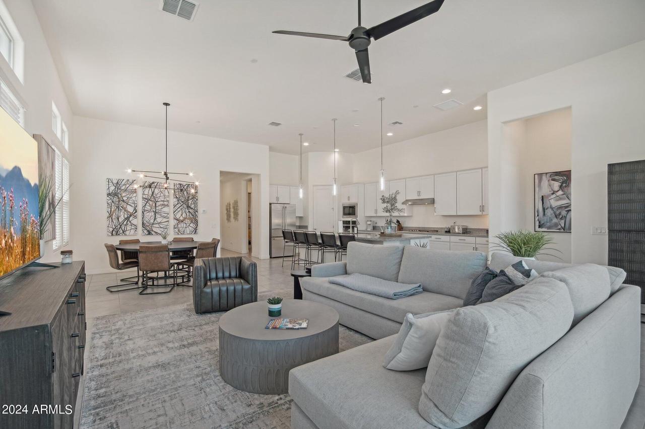 38500 N School House Rd. #5, Cave Creek, AZ 85331