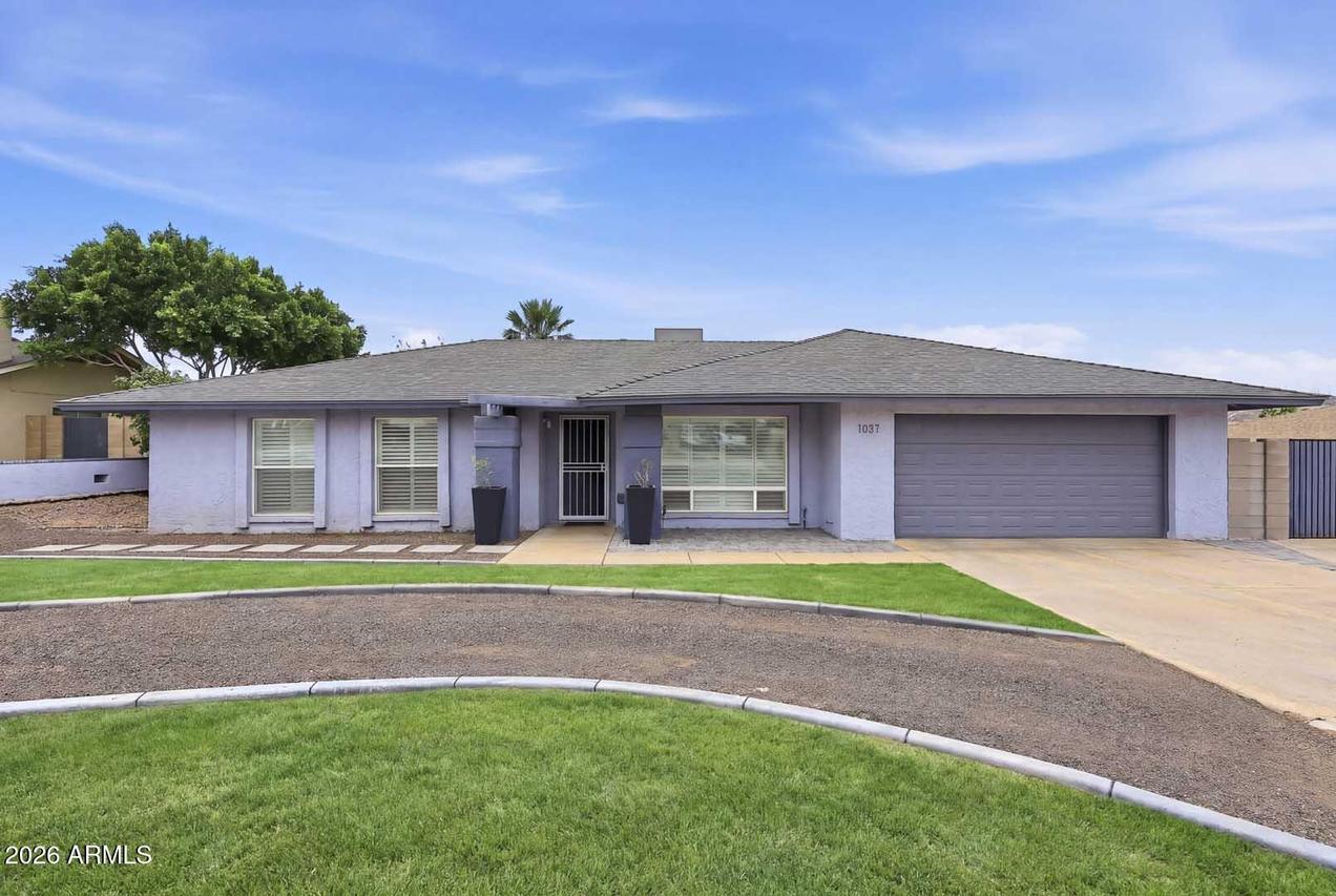 1037 E Acoma Dr., Phoenix, AZ 85022