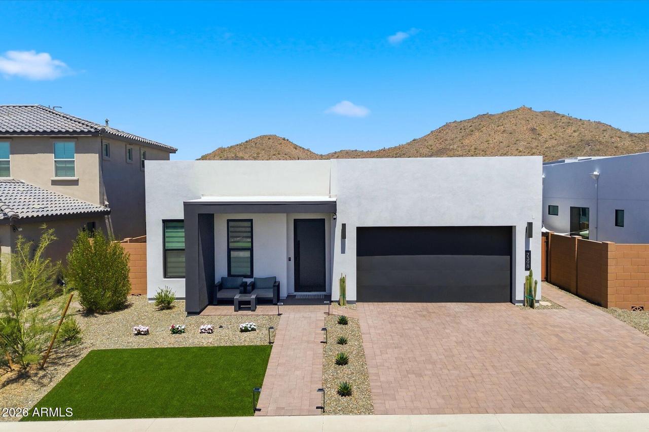 7398 W Bent Tree Dr., Peoria, AZ 85383