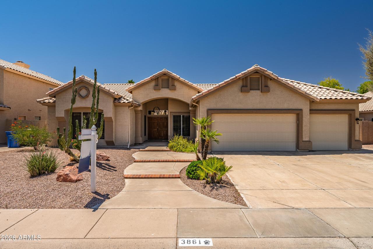 3861 E Amberwood Dr., Phoenix, AZ 85048