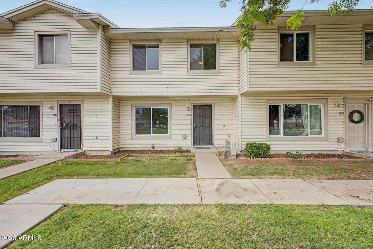 1204 E Dunbar Dr., Tempe, AZ 85282