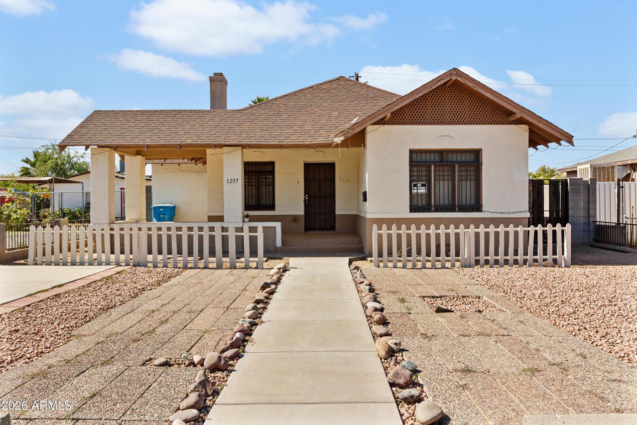 1237 E Pierce St., Phoenix, AZ 85006