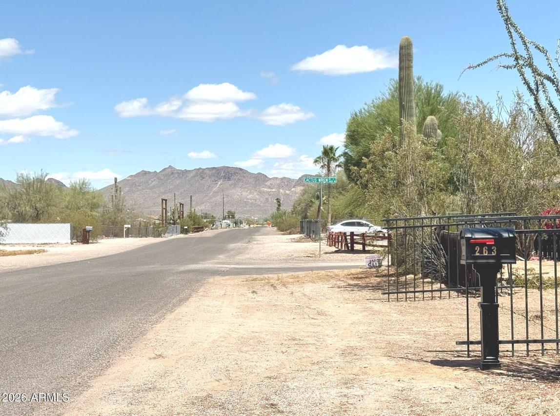 263 N Gold Dr., Apache Junction, AZ 85120