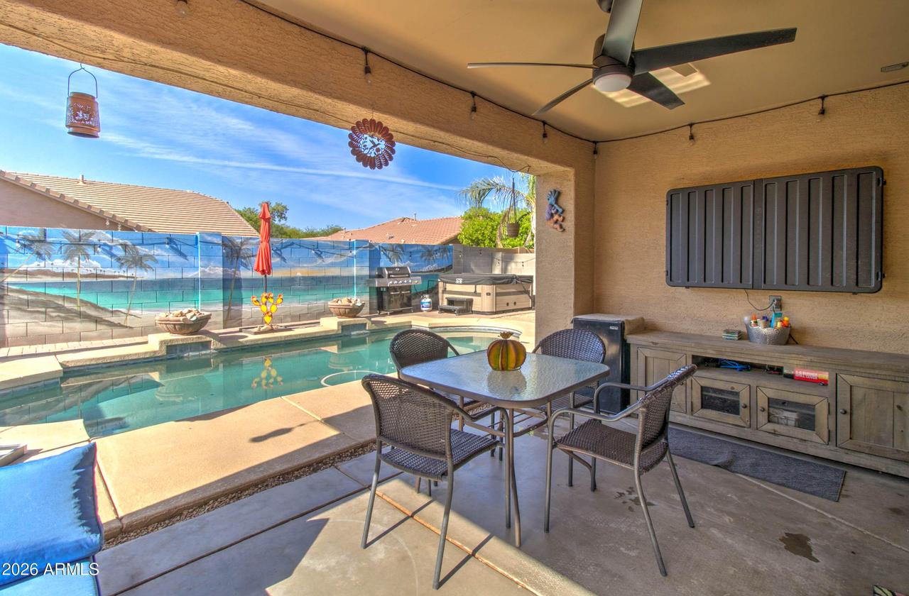 2810 W Jasper Butte Dr., San Tan Valley, AZ 85144