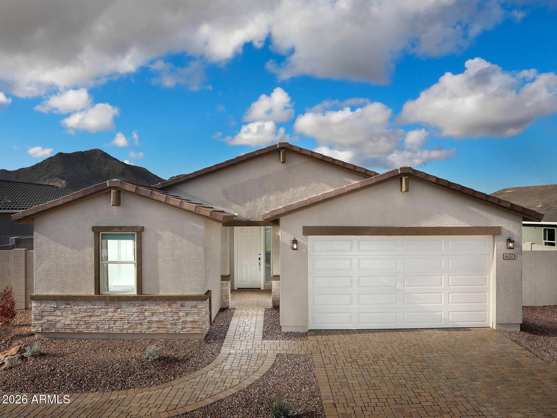 4437 W Hunter Tr., San Tan Valley, AZ 85144