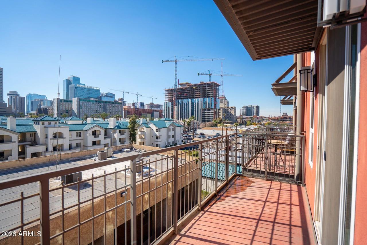215 E Mckinley St. #405, Phoenix, AZ 85004