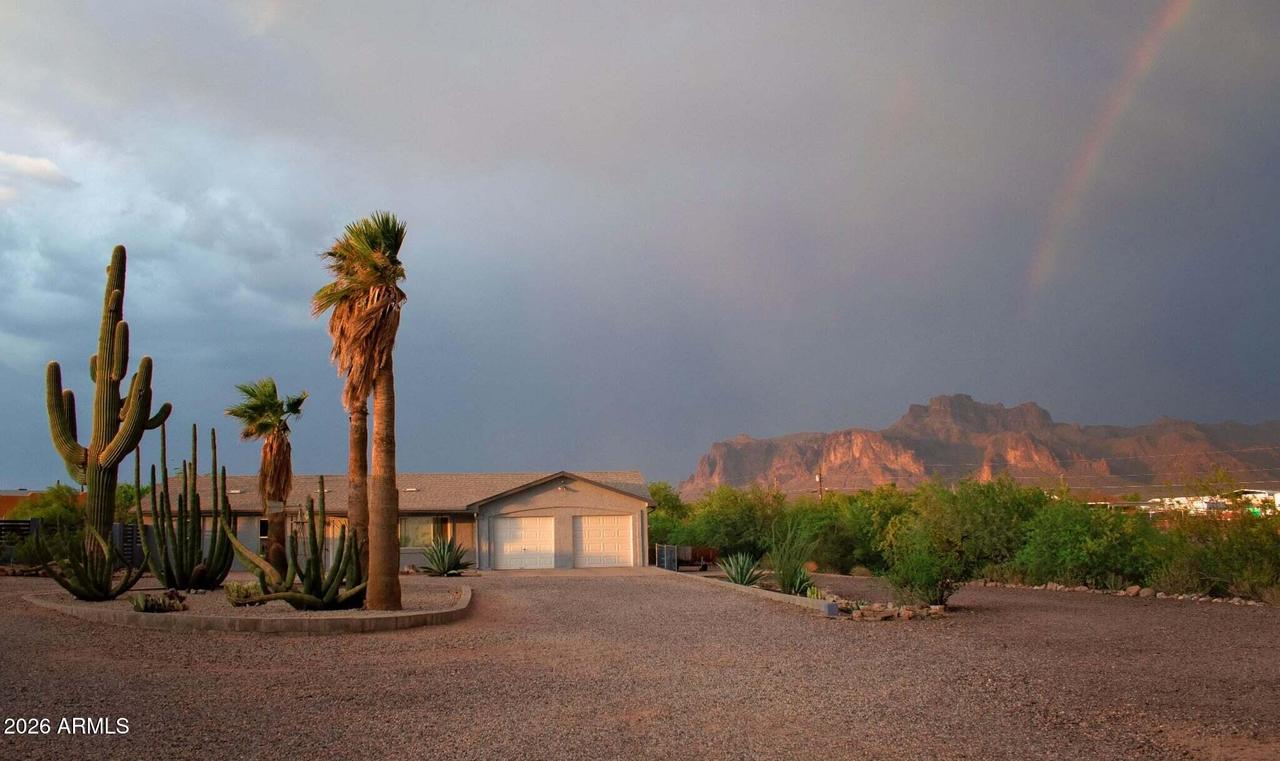 2330 E Broadway Ave., Apache Junction, AZ 85119
