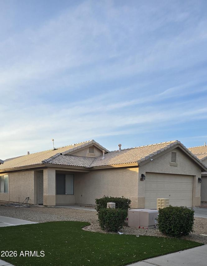 2042 N 109th Ave., Avondale, AZ 85392