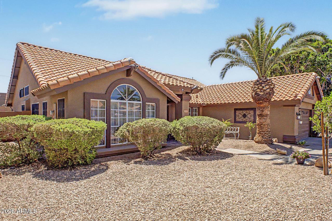 2943 E Redwood Ln., Phoenix, AZ 85048
