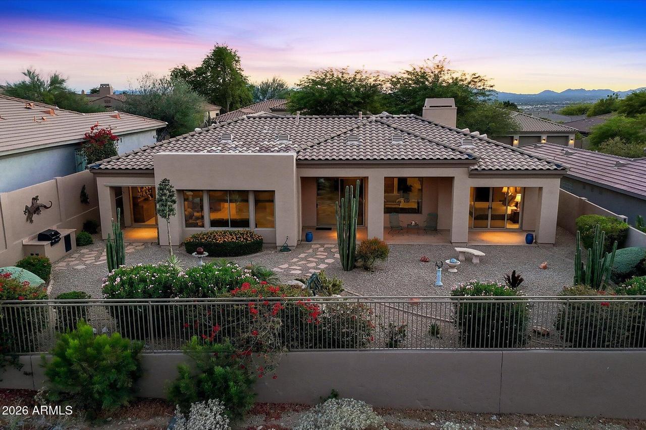 11050 E Beck Ln., Scottsdale, AZ 85255