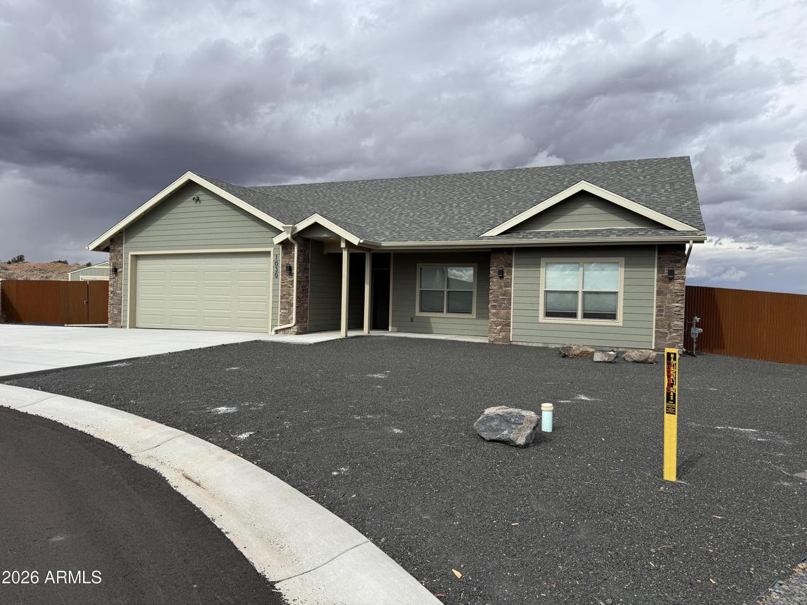 1030 N Hillshire Cir., Taylor, AZ 85939