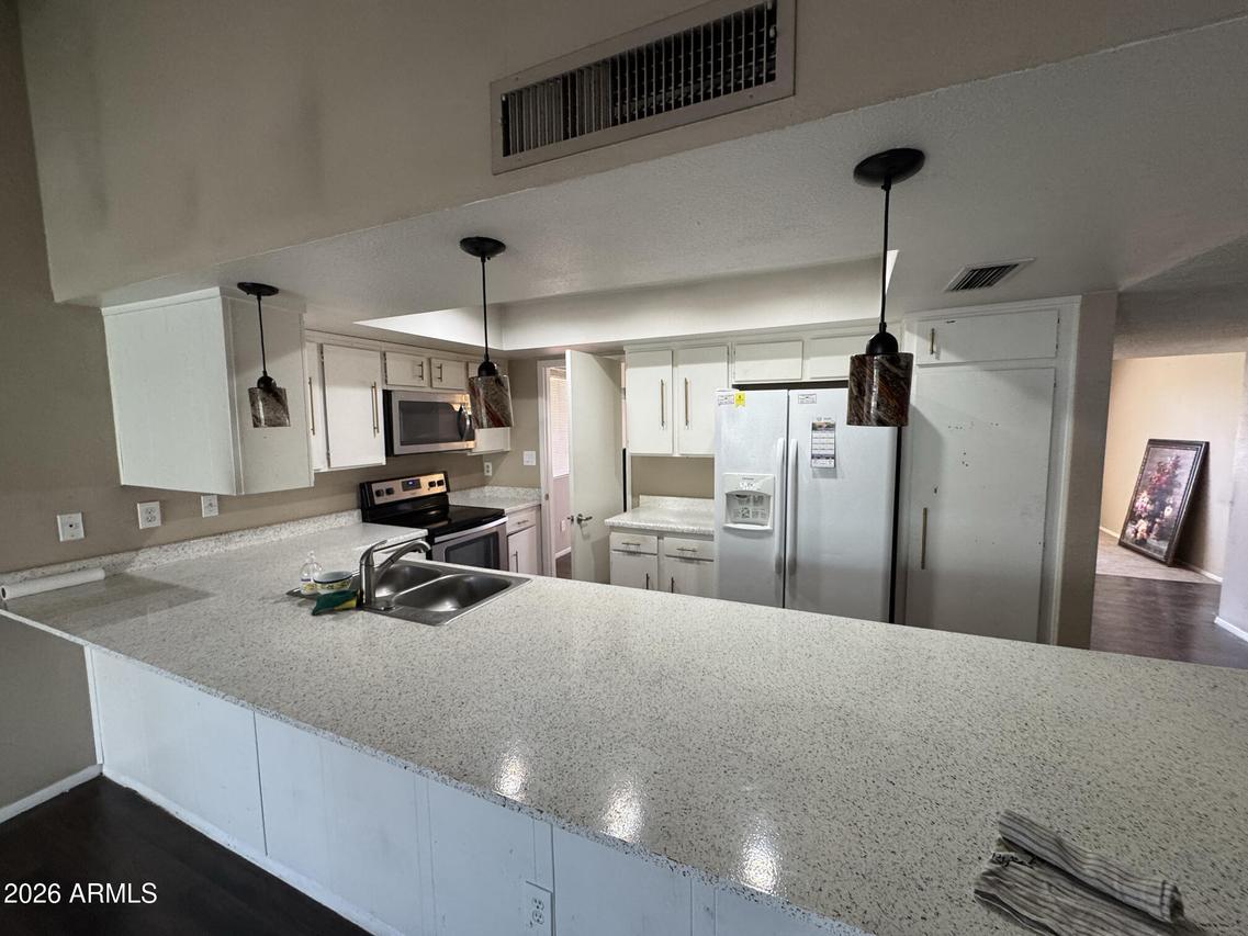 6540 W Hazelwood St., Phoenix, AZ 85033