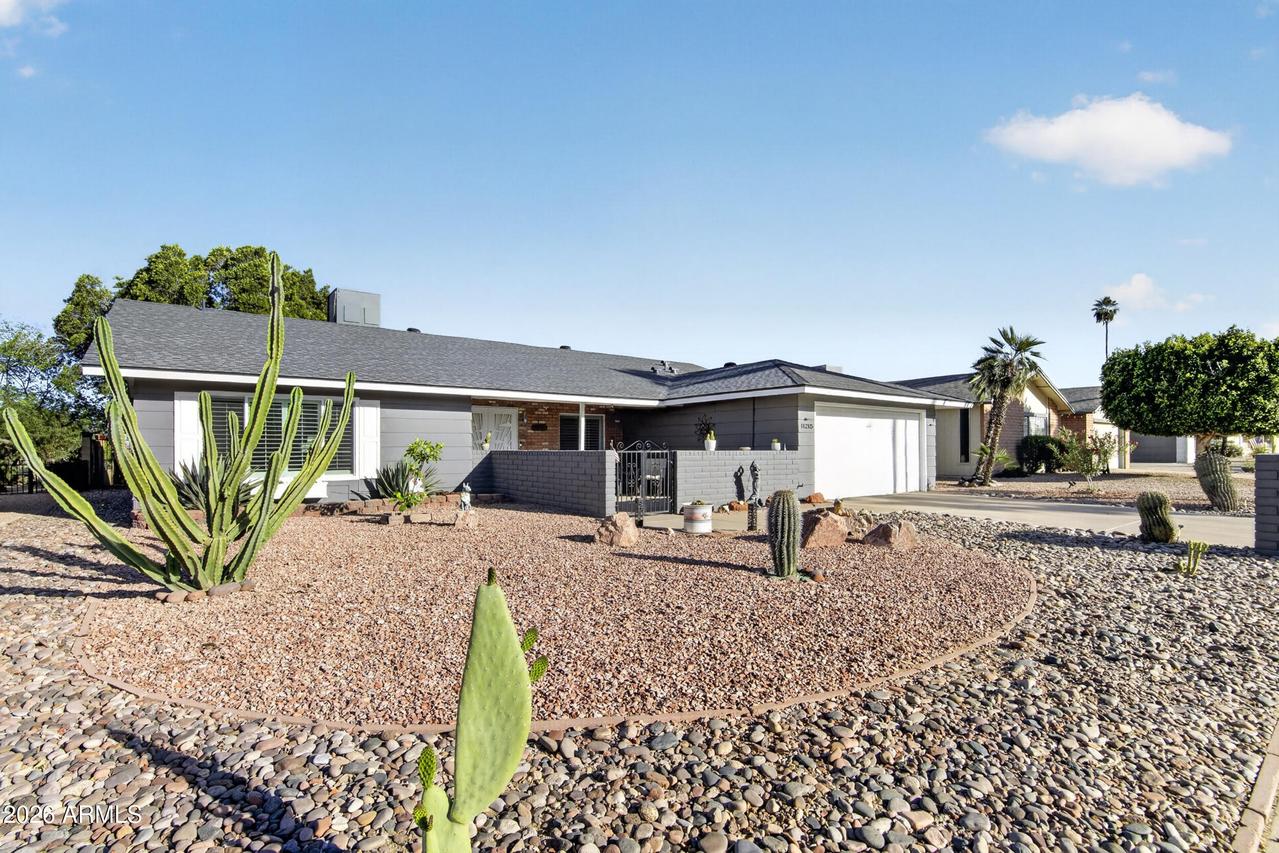 11215 S Tomah St., Phoenix, AZ 85044