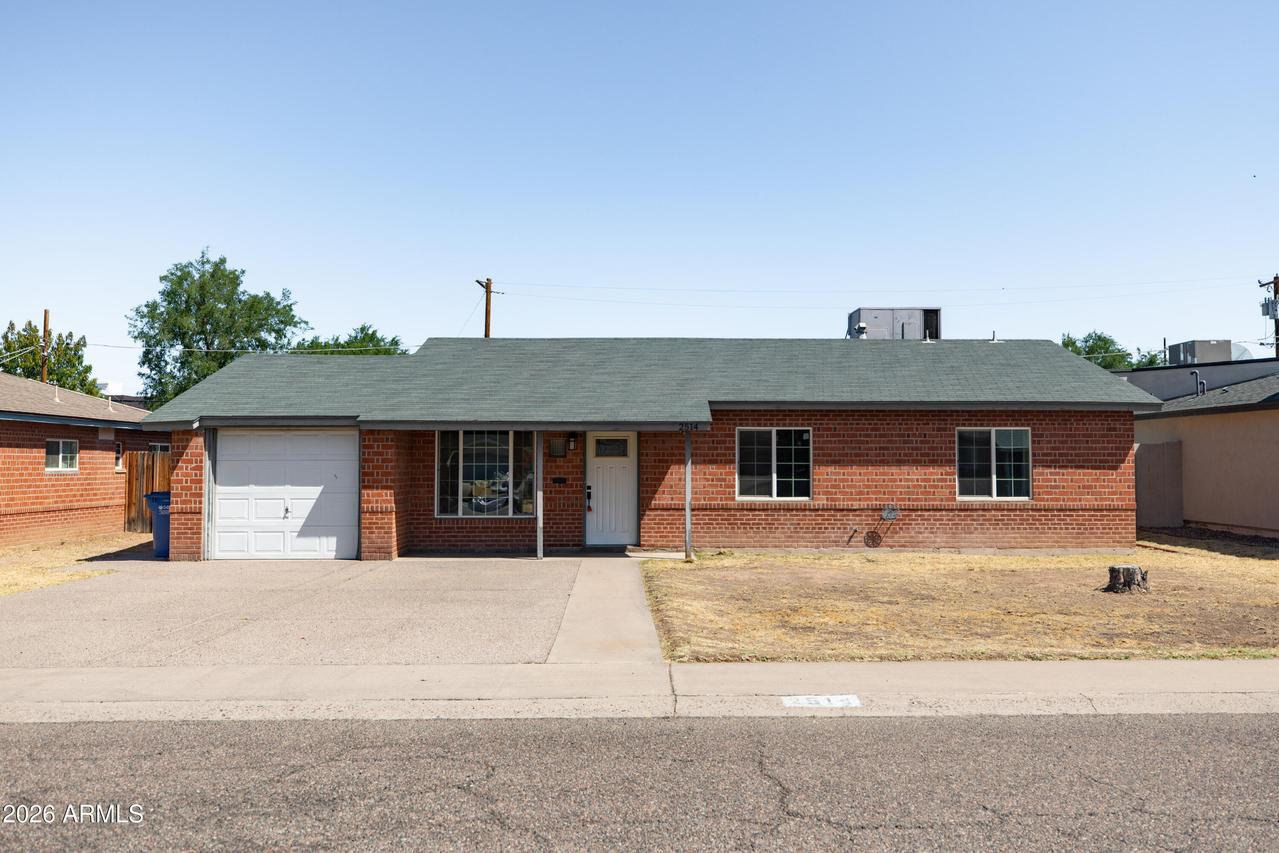 2514 E Turney Ave., Phoenix, AZ 85016