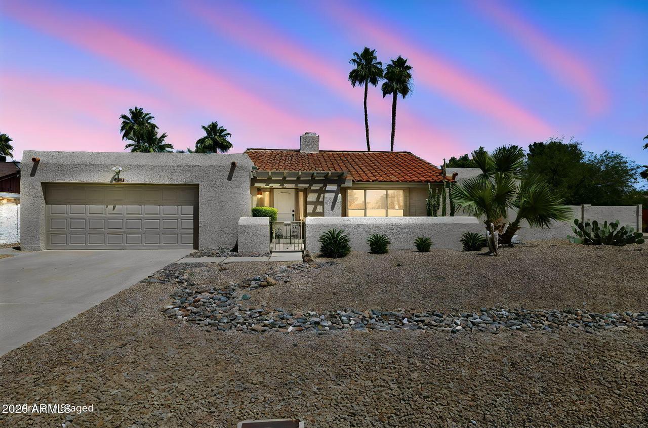 4242 E Sheena Dr., Phoenix, AZ 85032