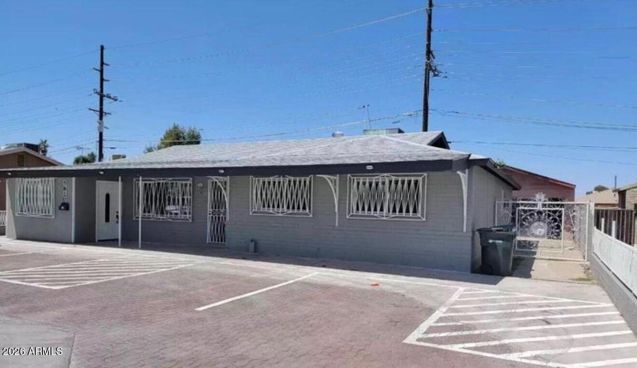 5820 N 35th Ave., Phoenix, AZ 85017