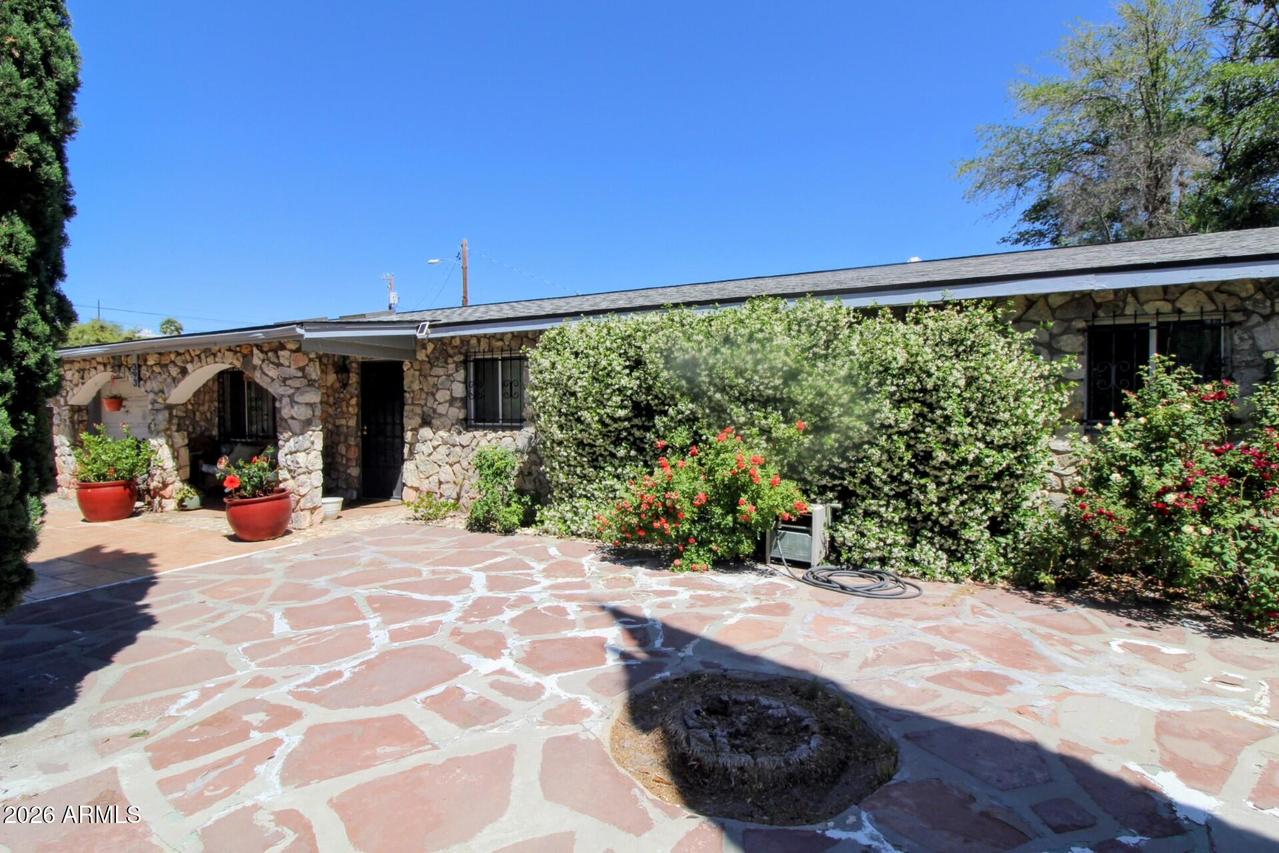 393 S Seventh St., Globe, AZ 85501