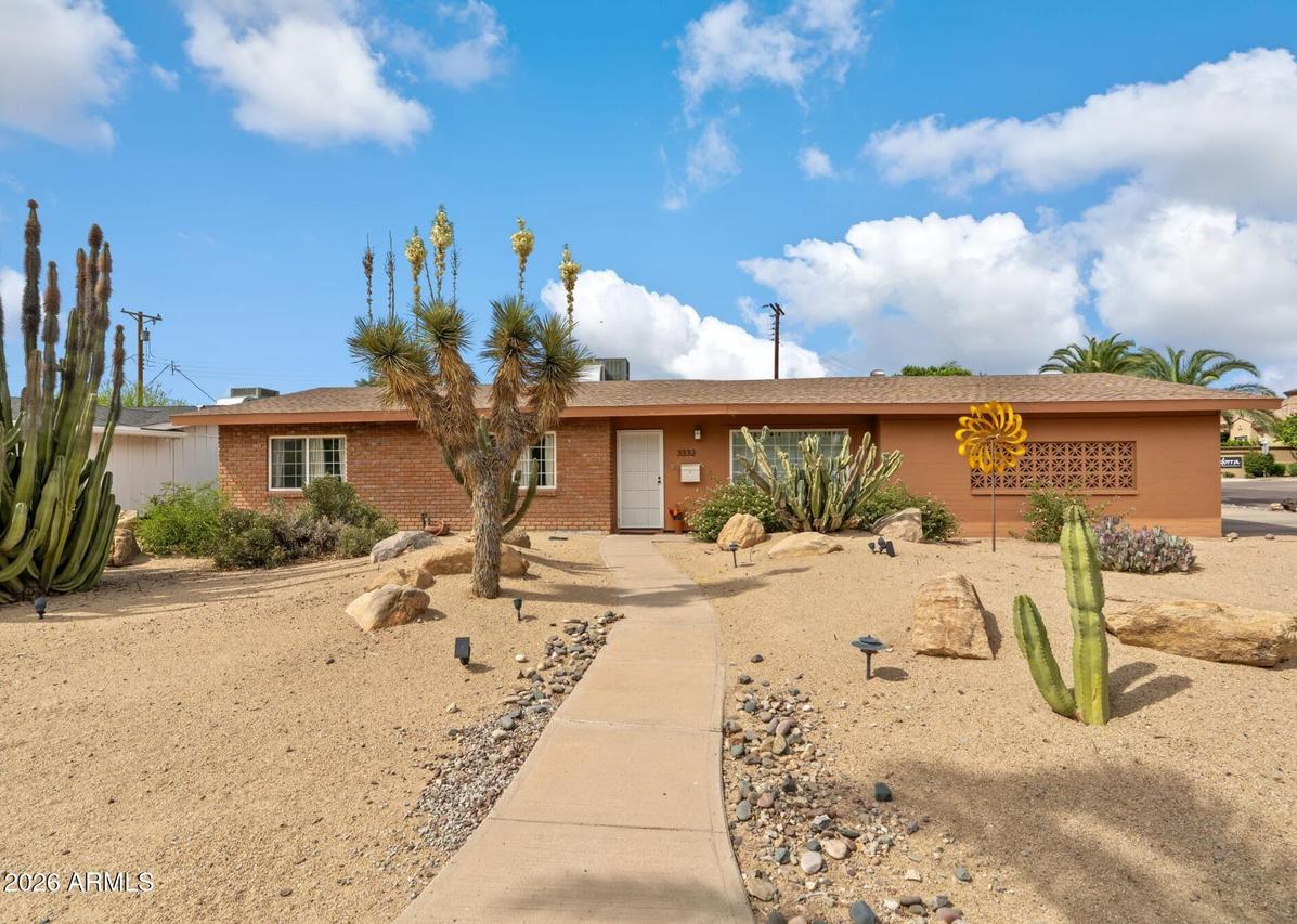 3332 E Medlock Dr., Phoenix, AZ 85018