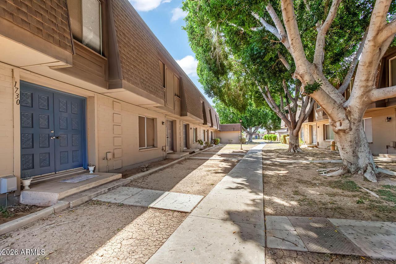 1730 E Ellis Dr., Tempe, AZ 85282
