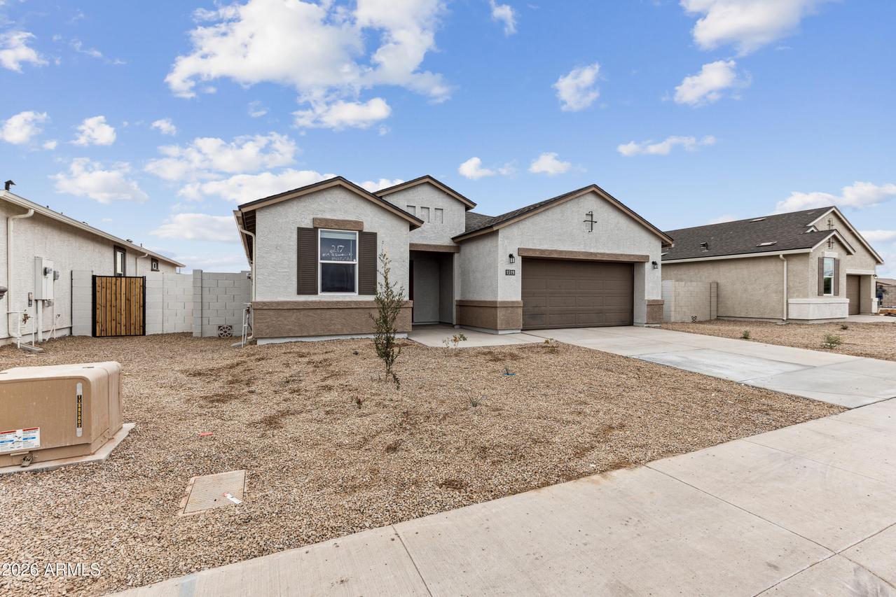 1525 E Currier Dr., Casa Grande, AZ 85122