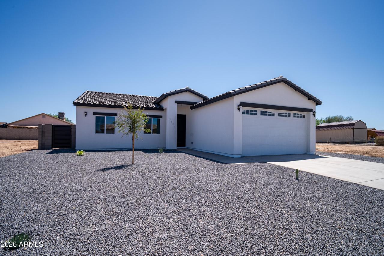 9325 W Oneida Dr., Arizona City, AZ 85123