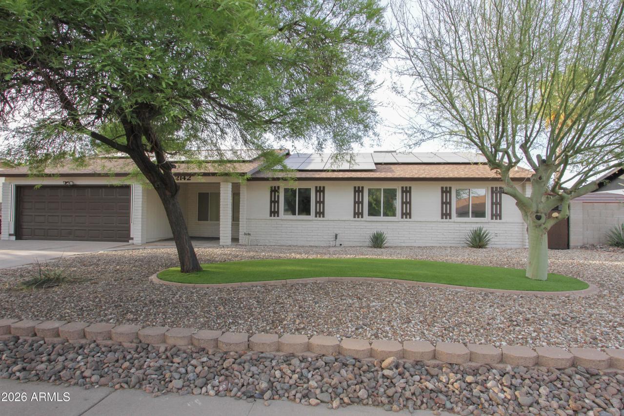 2142 W Kerry Ln., Phoenix, AZ 85027