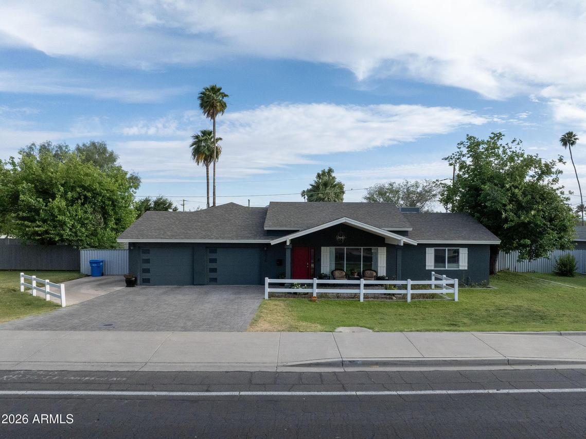 3025 E Campbell Ave., Phoenix, AZ 85016