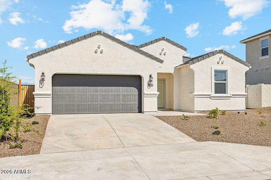 1521 E Currier Dr., Casa Grande, AZ 85122