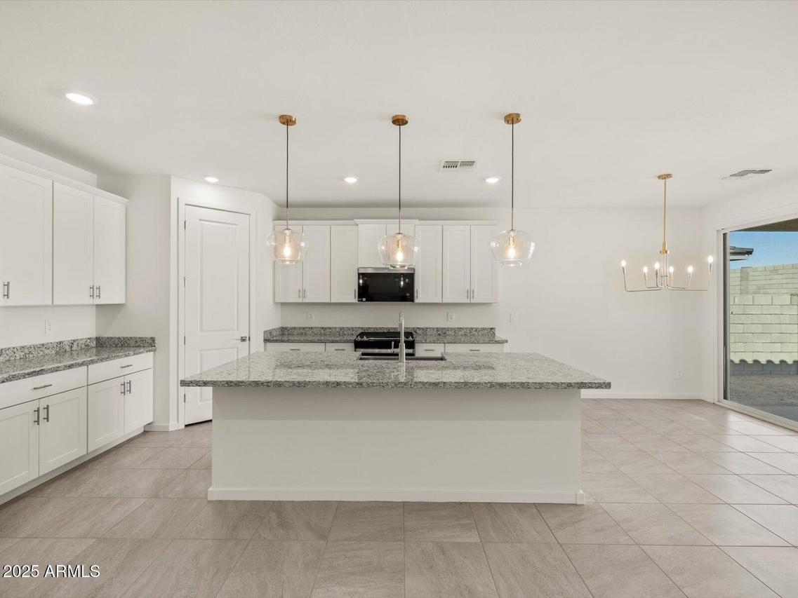 2500 E Vintage Dr., San Tan Valley, AZ 85143