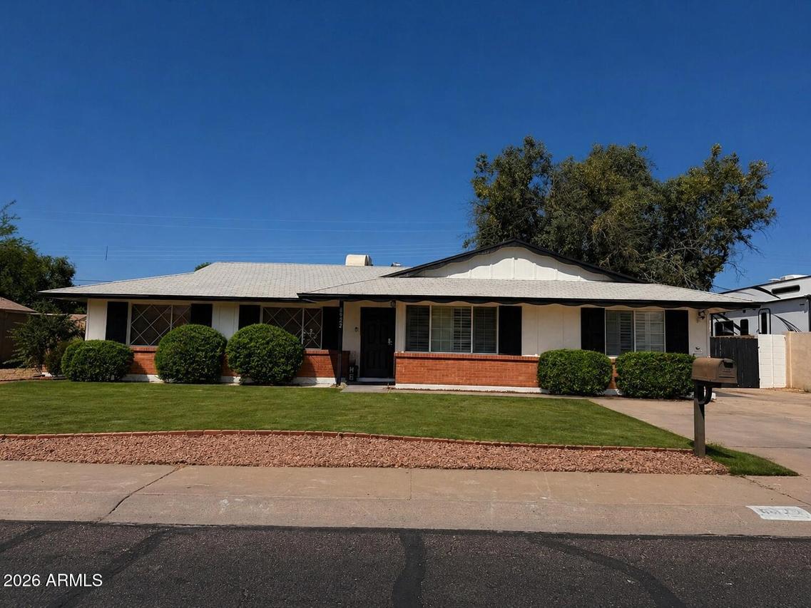 8922 N 17th Ln., Phoenix, AZ 85021