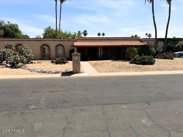 7011 E Dreyfus Ave., Scottsdale, AZ 85254