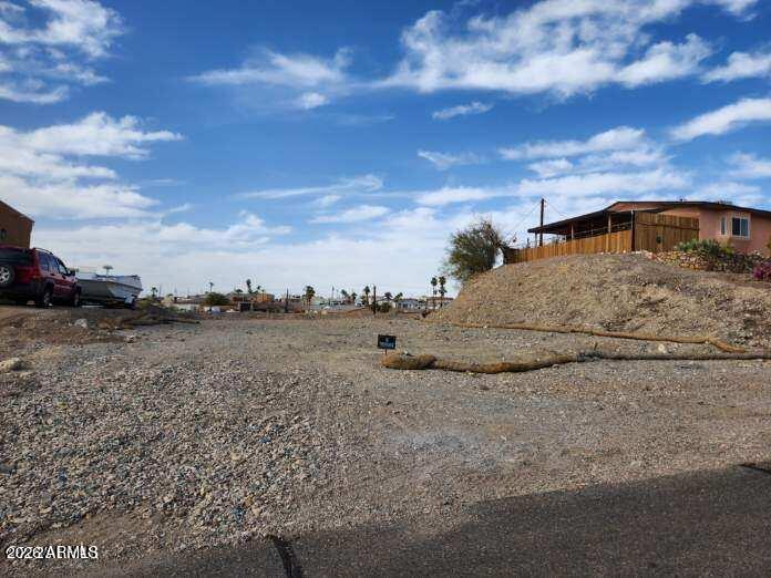 3483 Shawnee Ln. #8, Lake Havasu City, AZ 86404