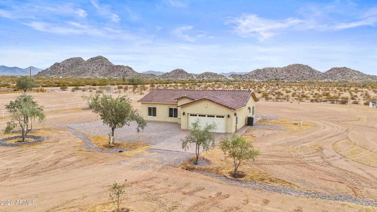 158 N Pettoshas Dr., Maricopa, AZ 85139