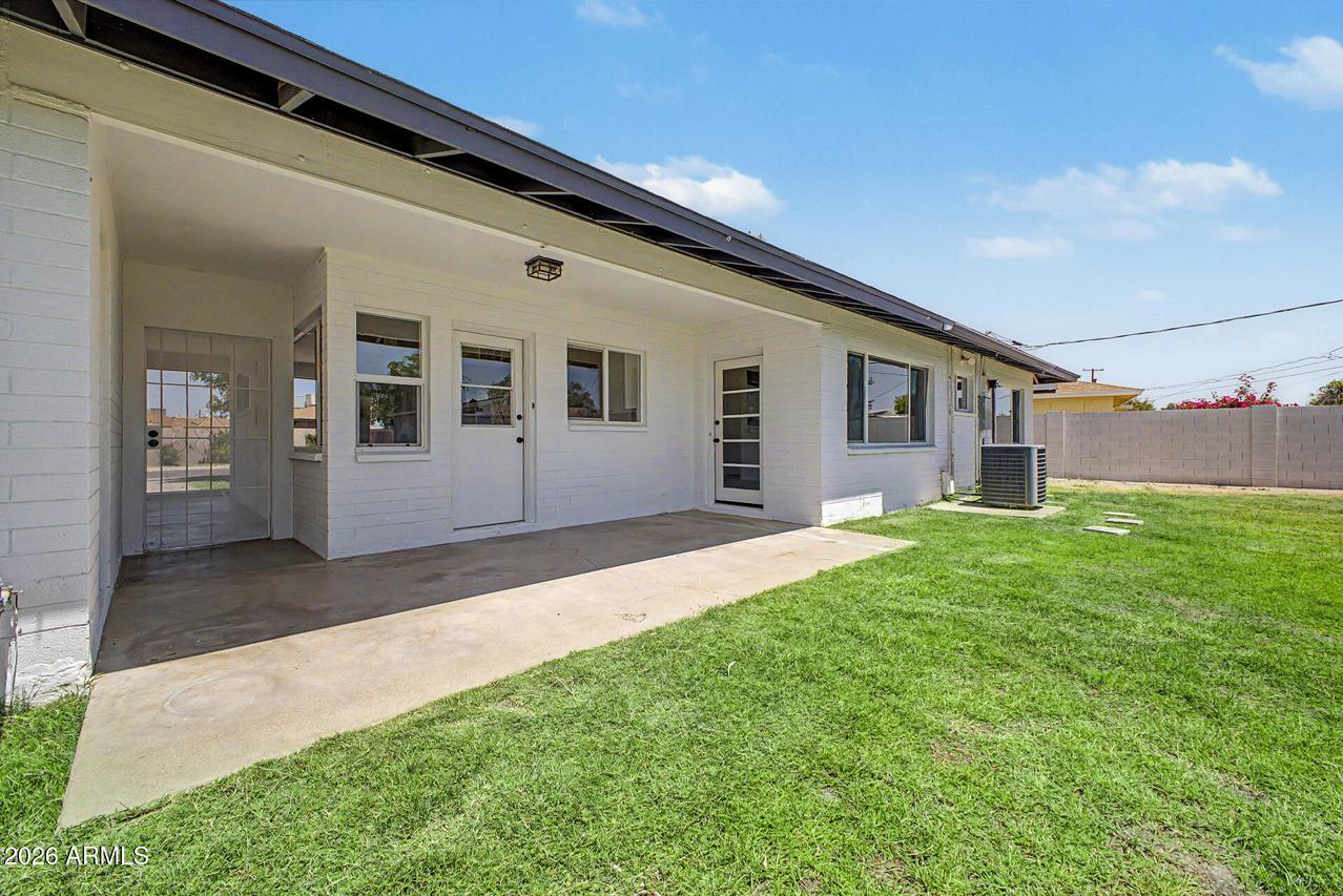 2425 W Shady Glen Ave., Phoenix, AZ 85023